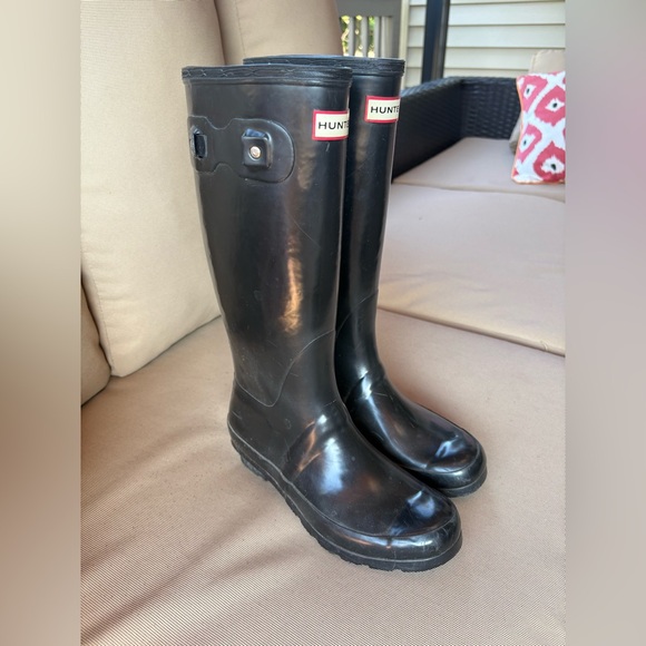 Hunter Classic Black Tall Boots - Picture 4 of 9